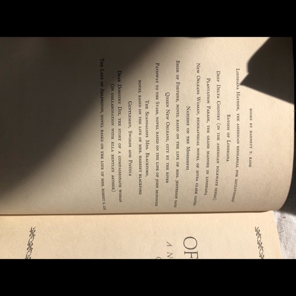 The Lady of Arlington 1953 edition - Picture 7 of 8